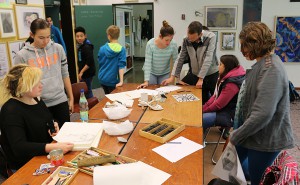 Im Atelier treffen Schüler auf Kunst und Künstler (Archivbild).