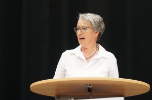 Ursula Biehl hielt als ADD-Vertreterin eine Rede.